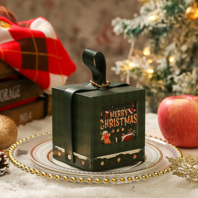 Scatola Regalo Natalizia di Lusso con Elegante Design Oro Rosso per Celebrazioni Familiari