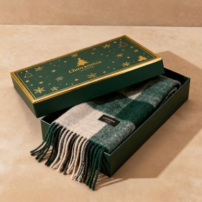 Caselle regalo di Natale di lusso su misura Cartone rigido opaco per imballaggio Sciarpa Abito intima Camicia Materiali asettici riciclati