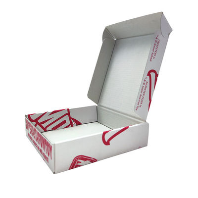 Dimensioni personalizzate Flat Packed Spedizione Mailer Box Tre strati Intimo ondulato Indumenti
