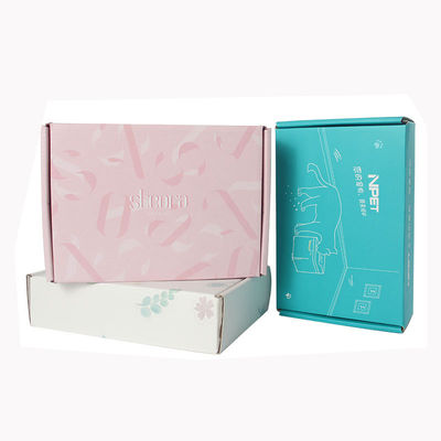 Finitura di superficie opaca Customize Corrugated Flute Mailer Box per spedizione e imballaggio