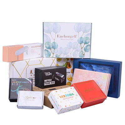 Finitura di superficie opaca Customize Corrugated Flute Mailer Box per spedizione e imballaggio