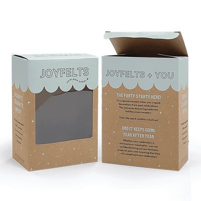 Imballaggio con scatole di cartone di carta kraft marrone con cartelle trasparenti in PVC