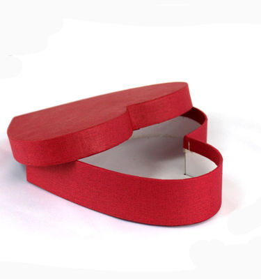 Scatole regalo in forma di cuore con finitura verniciata