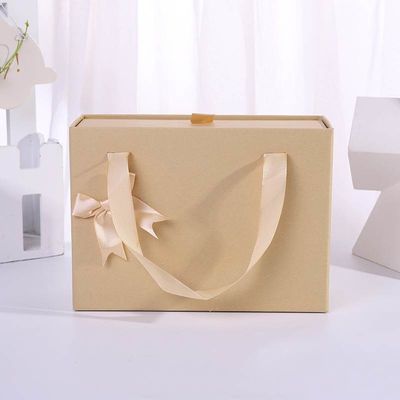 OEM ODM accettabile. campione gratuito portatile vuoto slide out imballaggio rigido tipo cassetto regalo con nastro