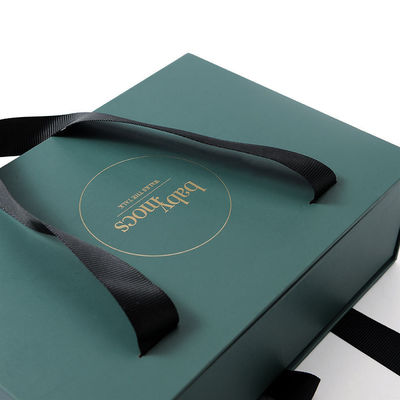 Ordine personalizzato Acceptato Abbigliamento Imballaggio carta Abbigliamento Scatola con maniglia di taglia personalizzata
