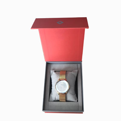 Cassa orologio con cuscino La perfetta combinazione di funzione e stile