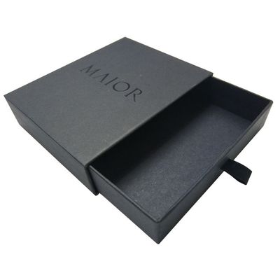 Scatole regalo in colore nero in confezione piatta in forma di cuore