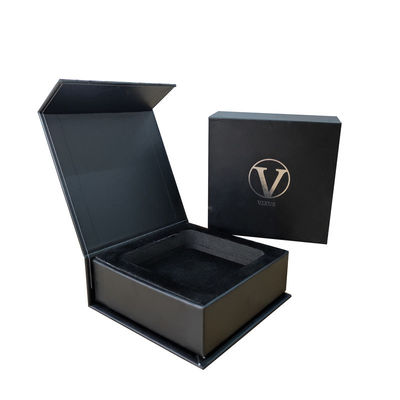 Confezione per gioielli con logo personalizzato con inserto di velluto in laminazione matta o lucida