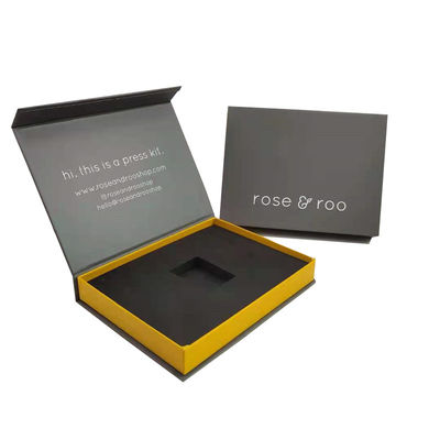 Cartone Magnetico Cartone regalo Business NFC Vip Cartone di credito confezionamento e personalizzabile