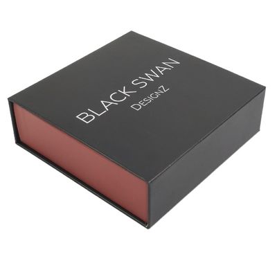 Custom Logo Luxury Black Gift Box con chiusura magnetica realizzata con materiali riciclati