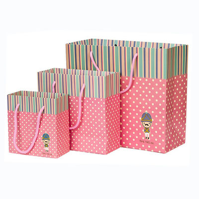 Borsa di carta a mano con manico