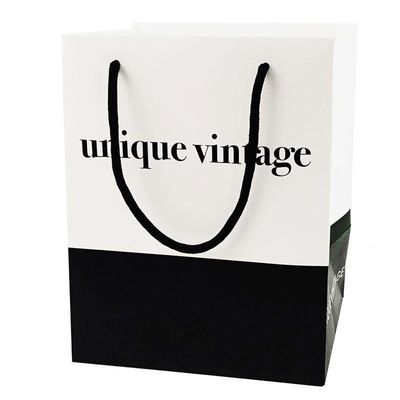 OEM Disegni personalizzati Luxury Matte Gift Shopping Paper Bag Con Logo Per Abbigliamento Scarpe
