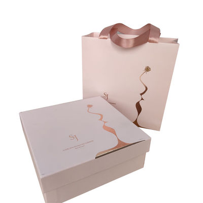 Luxury Custom Logo Gold Foil Printed Kraft Paper Acquisti confezionamento per scarpe Abbigliamento