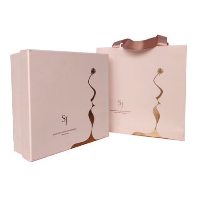 Luxury Custom Logo Gold Foil Printed Kraft Paper Acquisti confezionamento per scarpe Abbigliamento