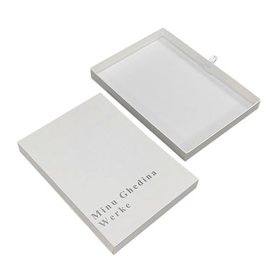 scatola bianca con modello di texture semplice elegante con logo argento lucido cassetto di cartone gioielli piccolo imballaggio regalo