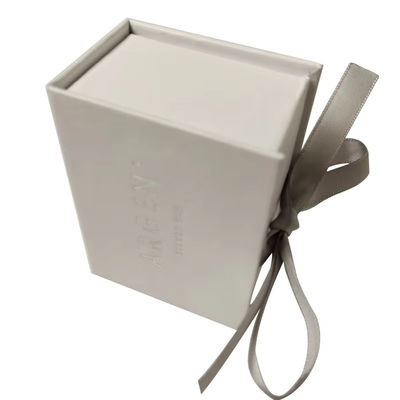 Collare personalizzato Gioielli Scatola di cartone Scatola regalo di lusso Imballaggio con nastro Scatola regalo magnetica premium