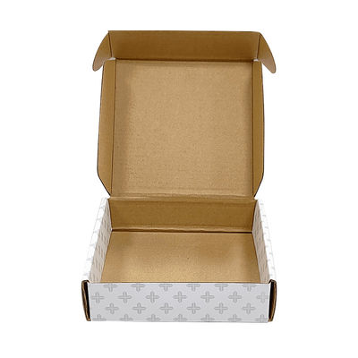 Consegna Cartone di spedizione Scatole di imballaggio Cartone di carta pieghevole Kraft cartone corrugato bianco scatola di imballaggio per corrispondenza