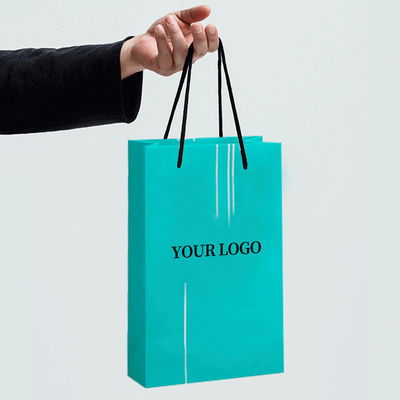 Bottega di abbigliamento personalizzata Bottega di carta Kraft personalizzata Bottega di regalo