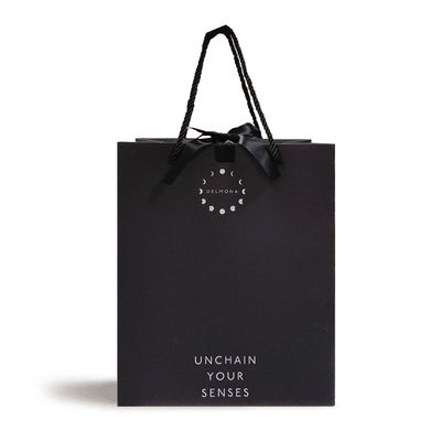 Custom Design Luxury Black Matte Spessore carta abbigliamento confezionamento regalo borsa da acquisto con nastro logo e manico