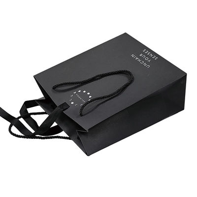 Custom Design Luxury Black Matte Spessore carta abbigliamento confezionamento regalo borsa da acquisto con nastro logo e manico