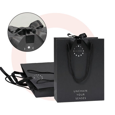 Custom Design Luxury Black Matte Spessore carta abbigliamento confezionamento regalo borsa da acquisto con nastro logo e manico
