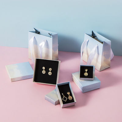 Scatola portagioie in cartone con logo personalizzato di lusso per anelli, orecchini, collane, bracciali, base rigida per confezioni di gioielli