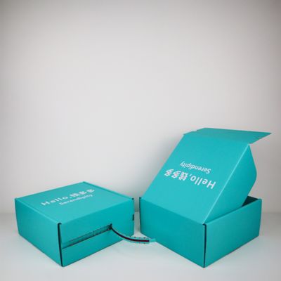 Scatole da spedizione personalizzate in cartone ondulato 6x6x2 con spessore di 2 mm, stampa a caldo oro e stoviglie di esempio gratuite riciclabili