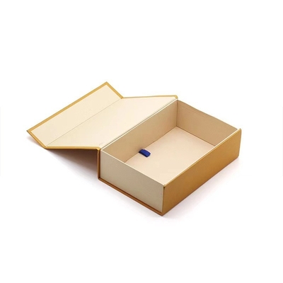 Wholesale High-End Luxury Magnetic Gift Box Custom Logo Abbigliamento pieghevole Imballaggio con nastro
