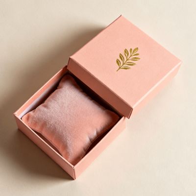 Scatola regalo di lusso di design personalizzato in carta rigida in rilievo verde Scatola gioielleria per anelli e orecchini