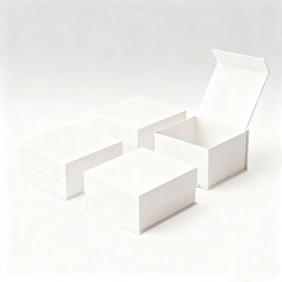 Scatole regalo magnetiche nere vuote poco profonde A5 per imballaggio al dettaglio in cartone con stampa a caldo e verniciatura a scomparsa