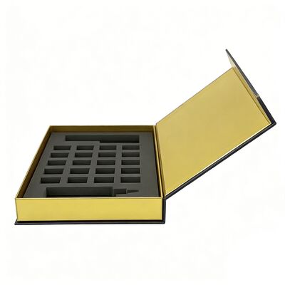 Luxury Premium Magnetic Closure Flip Top Rigid Cardboard Package Box Matte Paper Gift Box per cosmetici