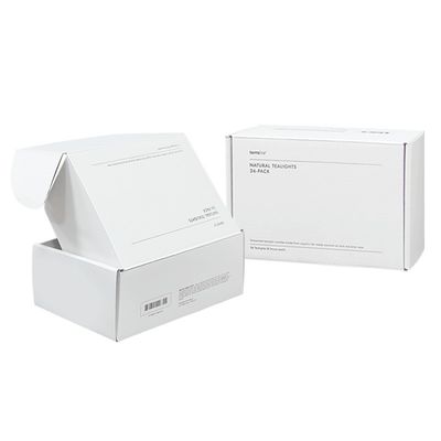 Abbigliamento per animali personalizzato Imballato per cani Scatola di imballaggio Pieghevole White Mailer Spedizione Scatola ondulata