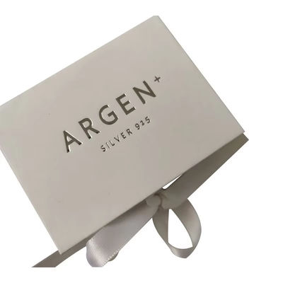 Collare personalizzato Gioielli Scatola di cartone Scatola regalo di lusso Imballaggio con nastro Scatola regalo magnetica premium